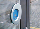 Pulsante touch-sensitive